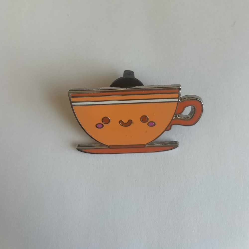 Teacup pin